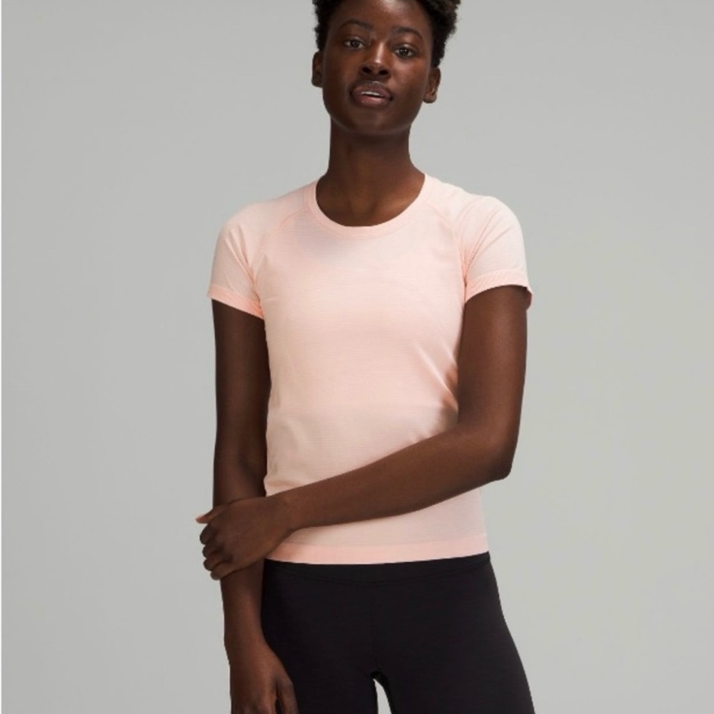 Lululemon Athletica Dew Pink Swiftly Tech Short Sleeve (Race Length)
